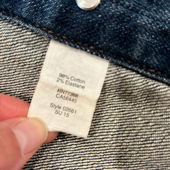 J Crew Jean Jacket in EUC - Picture 3 of 4